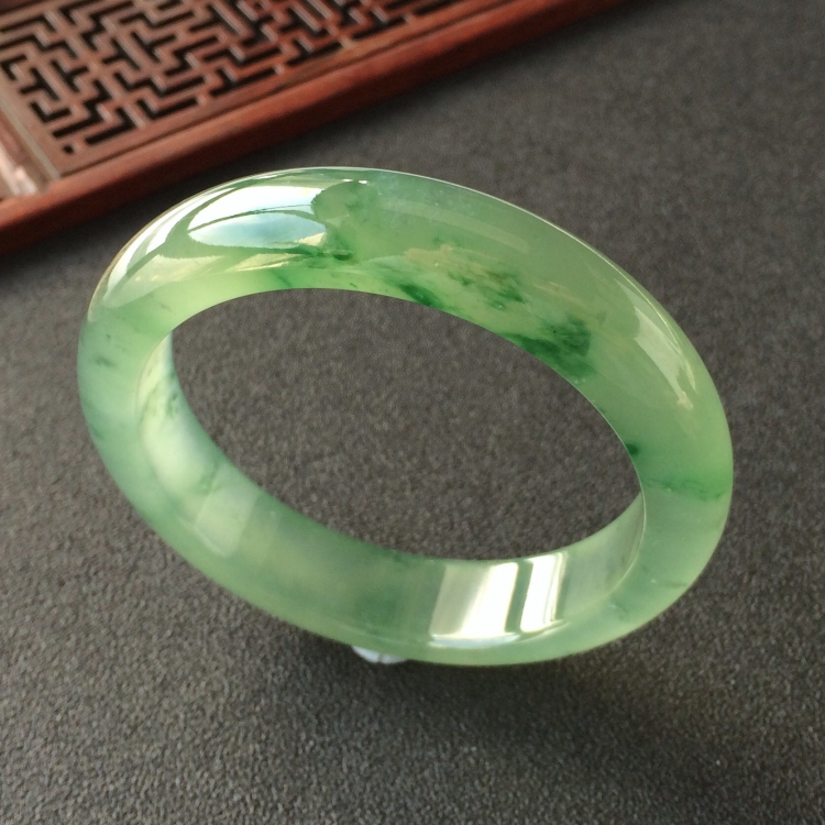 (超值推荐)冰种晴水飘花手镯(53.5mm)