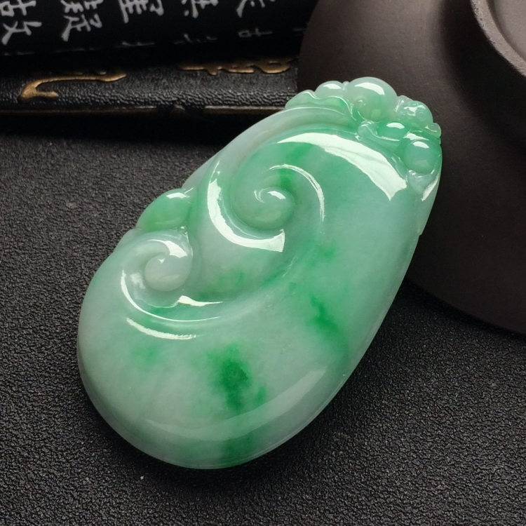 （超值推荐）糯冰种飘翠如意挂件