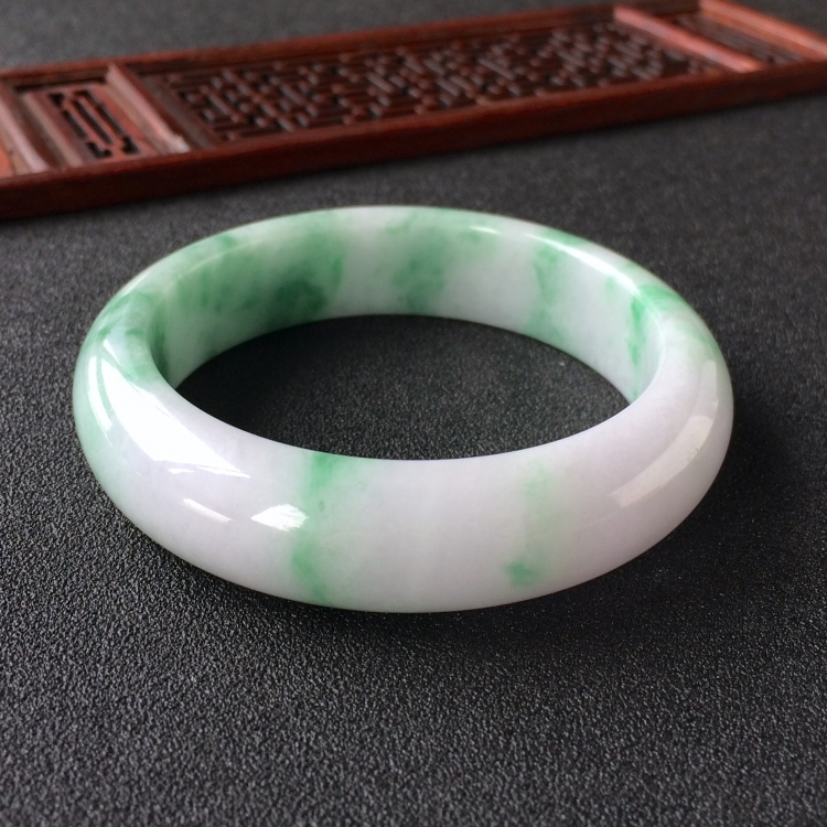 (超值推荐)糯冰种飘花手镯(57mm)