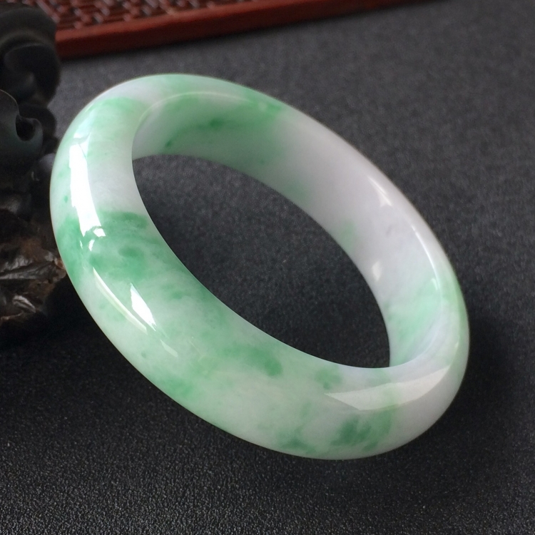 (超值推荐)糯冰种飘花手镯(56.8mm)