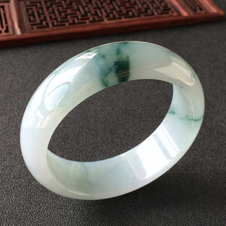 (超值推荐)糯冰种飘花手镯(57.8mm)