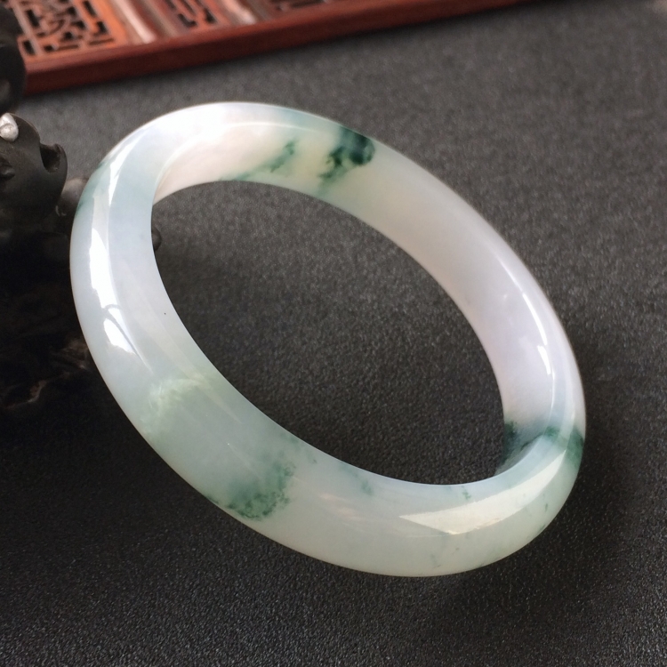 (超值推荐)糯冰种飘花手镯(58.8mm)
