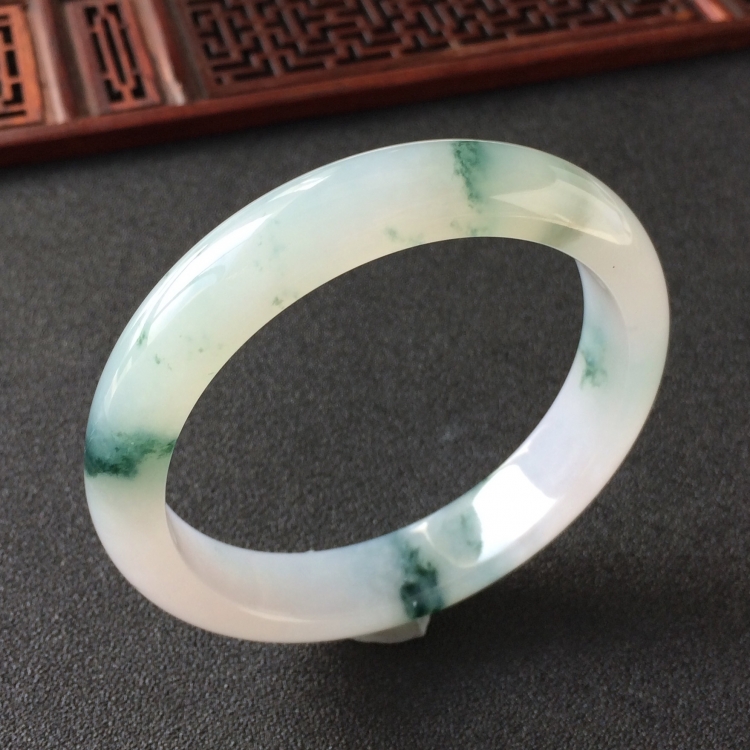 (超值推荐)糯冰种飘花手镯(58.8mm)