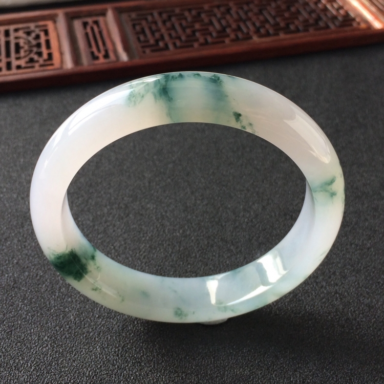 (超值推荐)糯冰种飘花手镯(58.8mm)