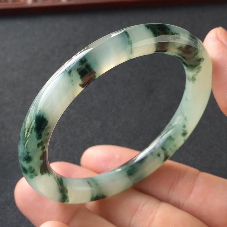 (超值推荐)冰种飘花圆条手镯(53.8mm)