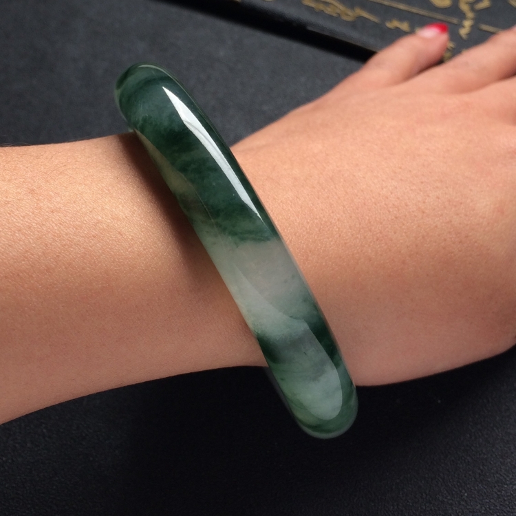 （超值推荐）冰种飘花圆条手镯（57mm）
