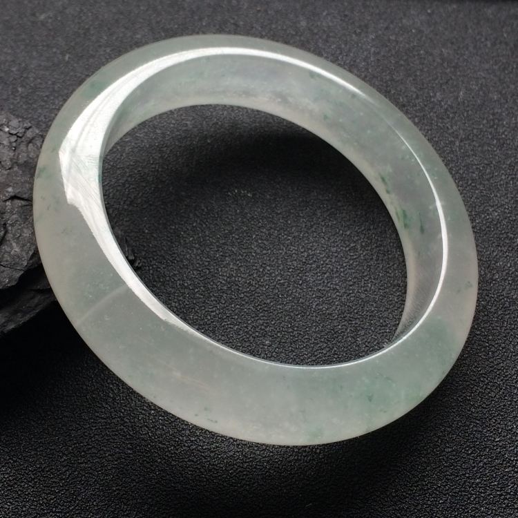 （超值推荐）冰种飘花手镯（55mm）