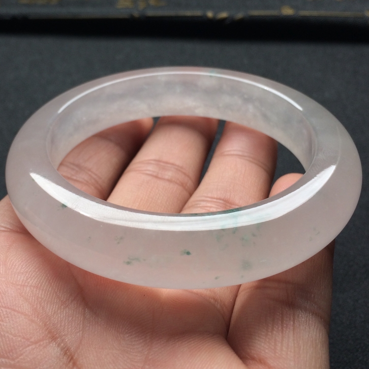 （超值推荐）冰种略飘花手镯（56.1mm）