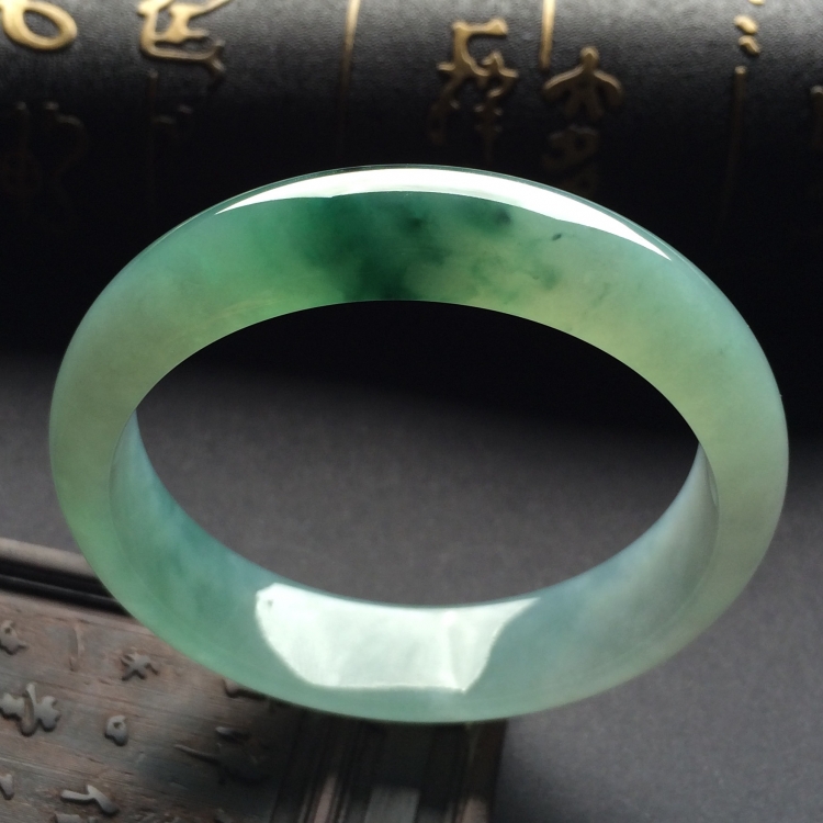 （超值推荐）冰种飘花手镯（56.5mm）