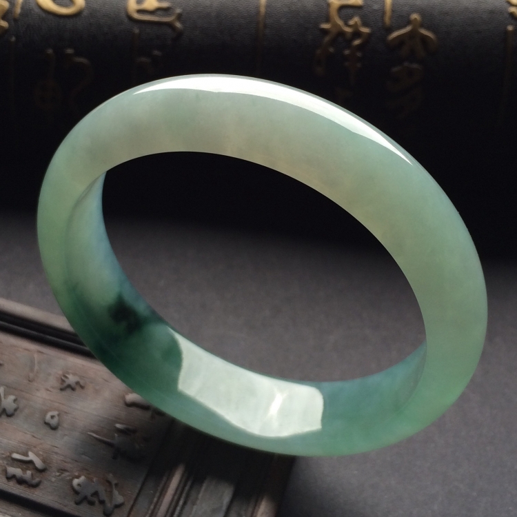 （超值推荐）冰种飘花手镯（56.5mm）
