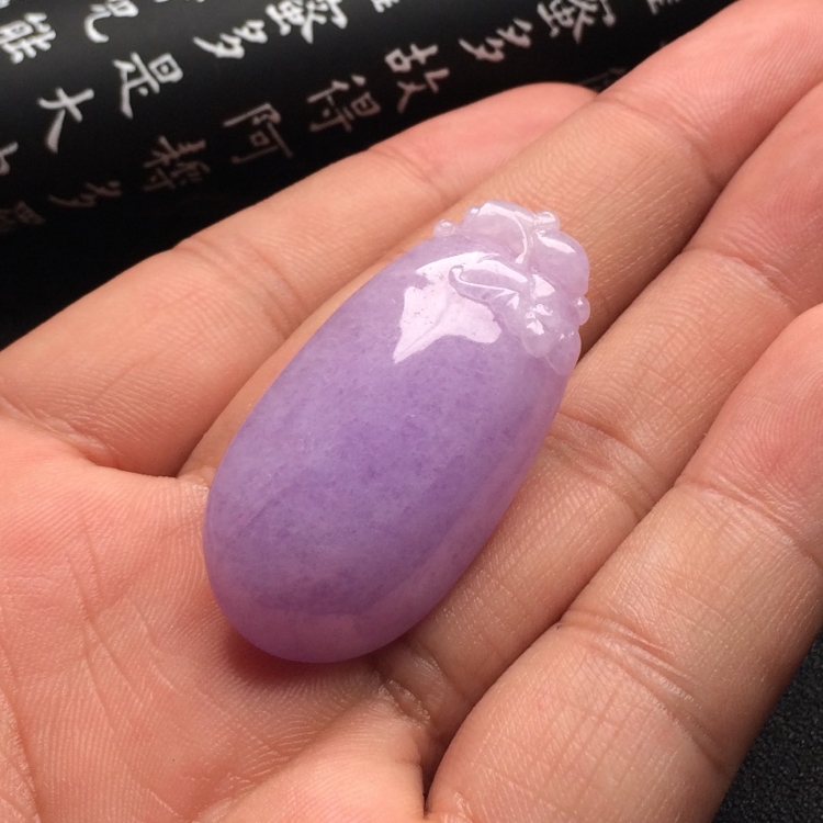 （超值推荐）糯冰种紫罗兰福瓜挂件