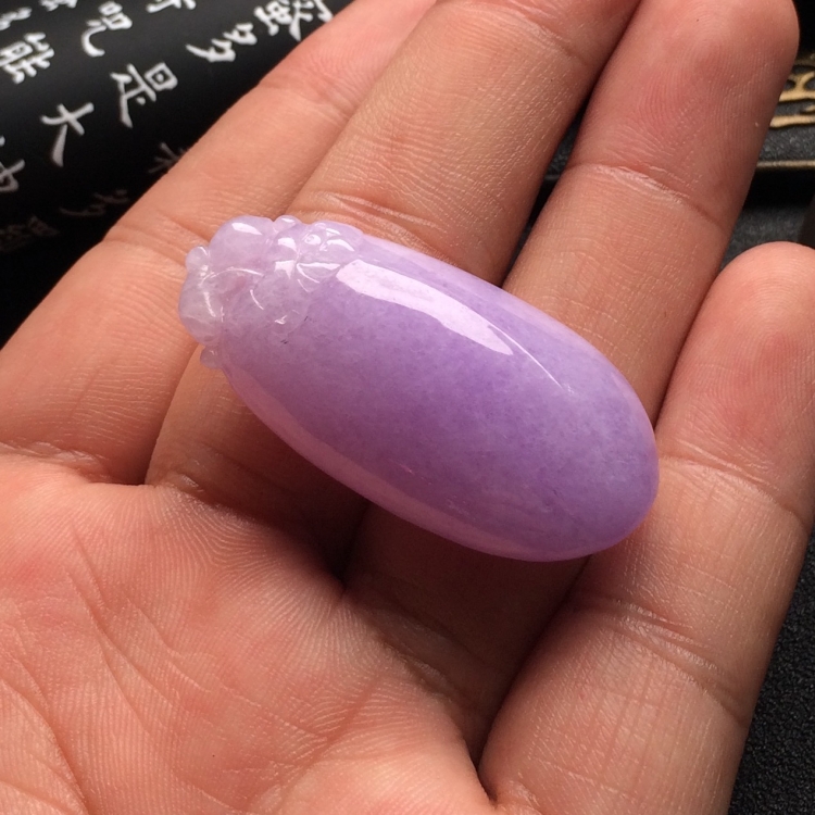 （超值推荐）糯冰种紫罗兰福瓜挂件