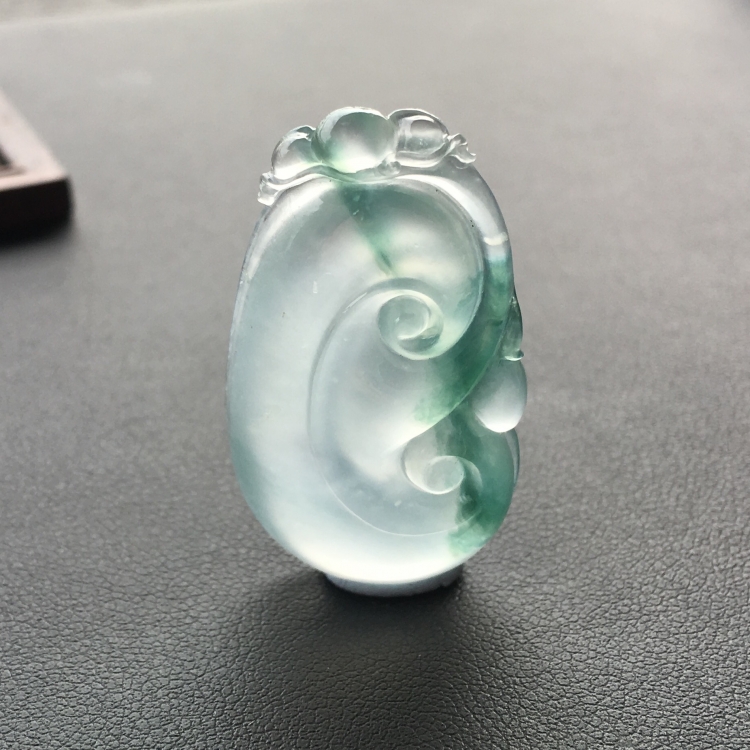 (超值推荐)冰种飘花如意挂件