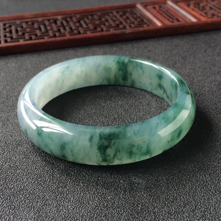 (超值推荐)冰种飘花手镯(57.5mm)