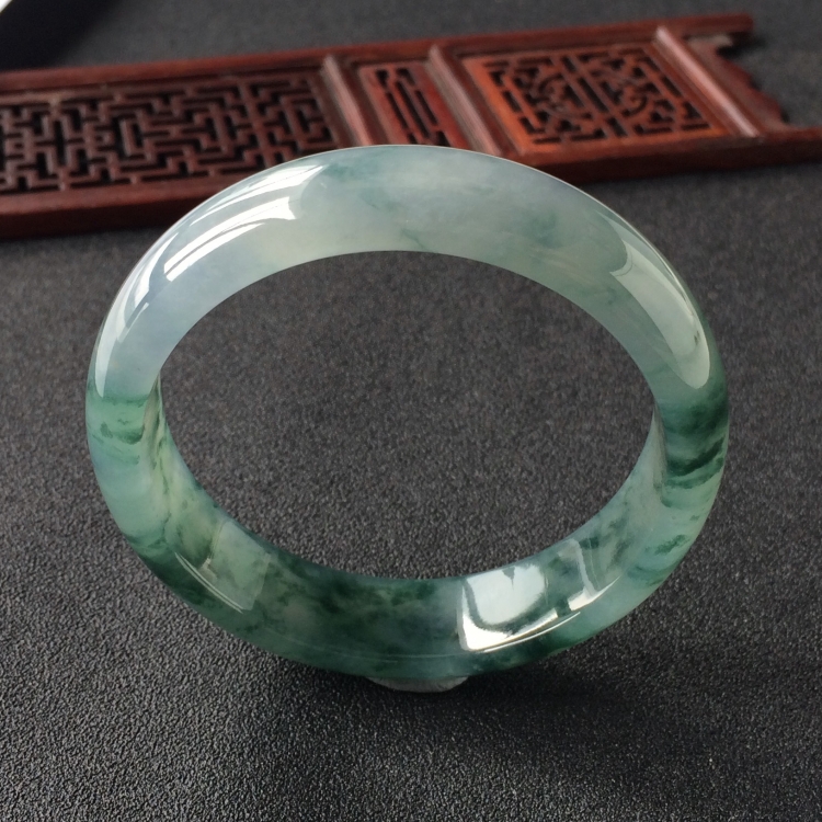(超值推荐)冰种飘花手镯(57.5mm)