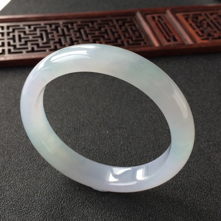 (超值推荐)糯冰种淡紫罗兰手镯(55mm)