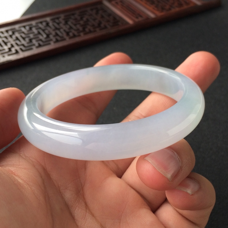(超值推荐)糯冰种淡紫罗兰手镯(55mm)