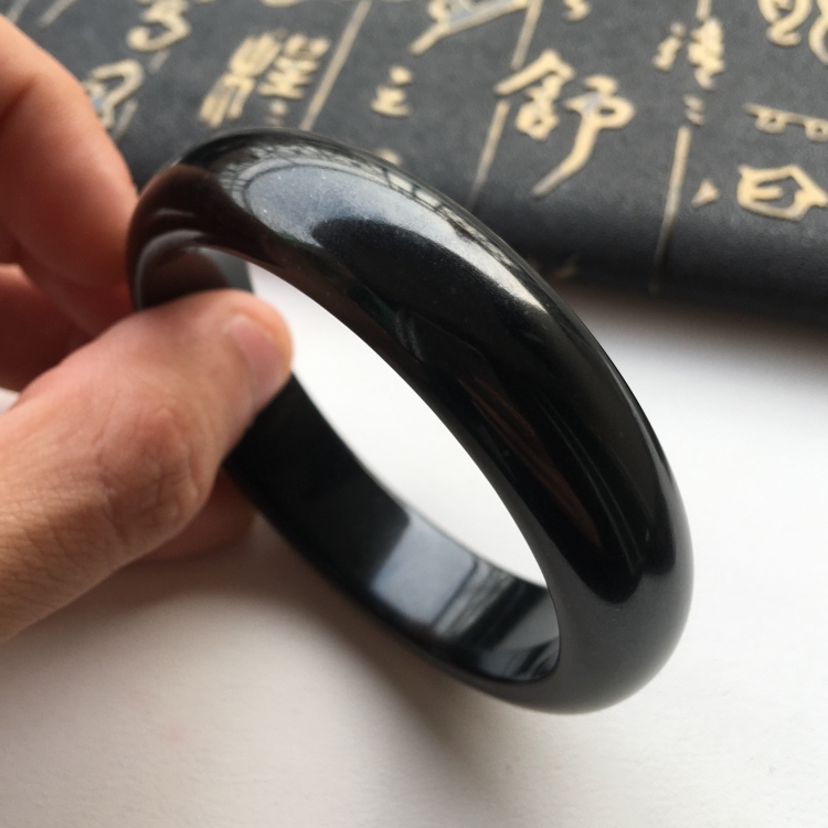 (超值推荐)细糯种墨翠手镯(56mm)