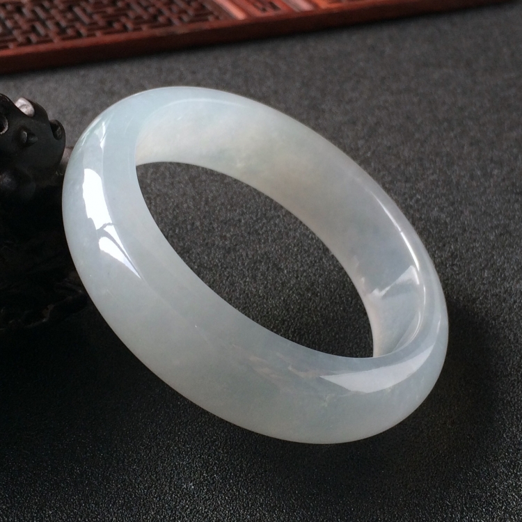 (超值推荐)冰种晴水手镯(56.6mm)