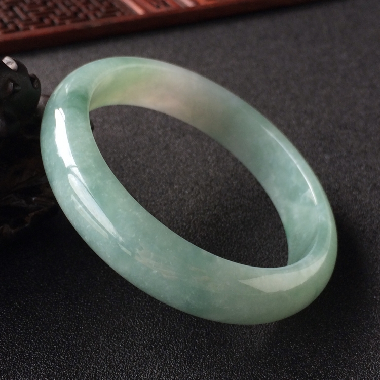 (超值推荐)糯冰种飘花手镯(60mm)