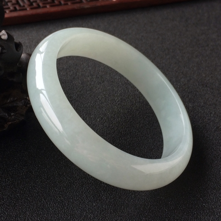 (超值推荐)糯冰种晴水手镯(58.5mm)