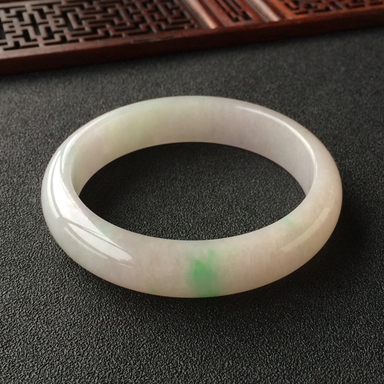(超值推荐)糯冰种飘翠手镯(56.3mm)