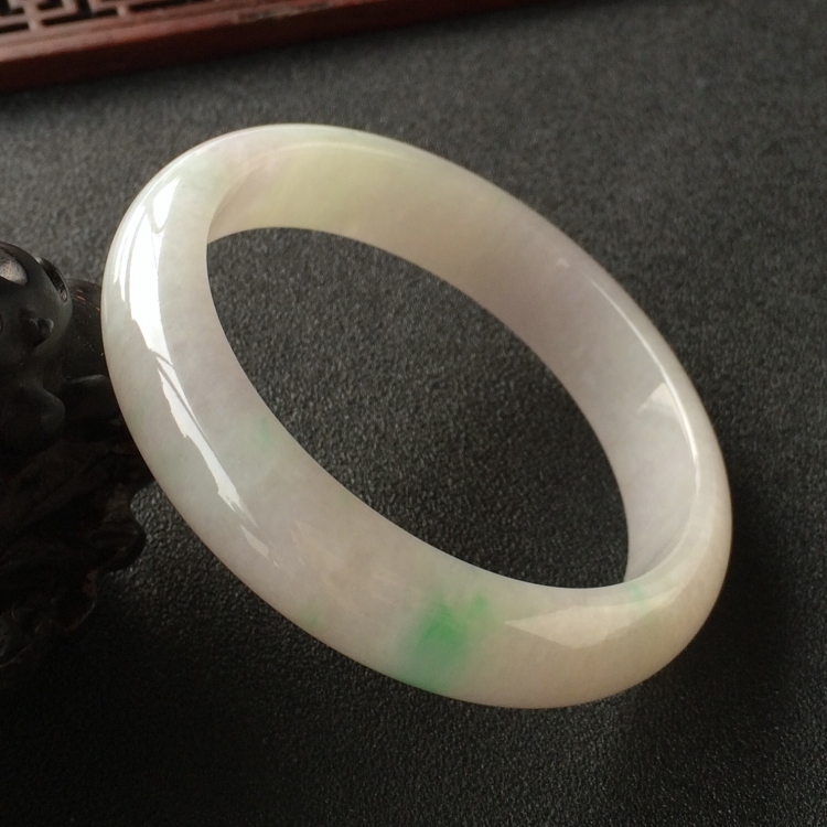 (超值推荐)糯冰种飘翠手镯(56.3mm)
