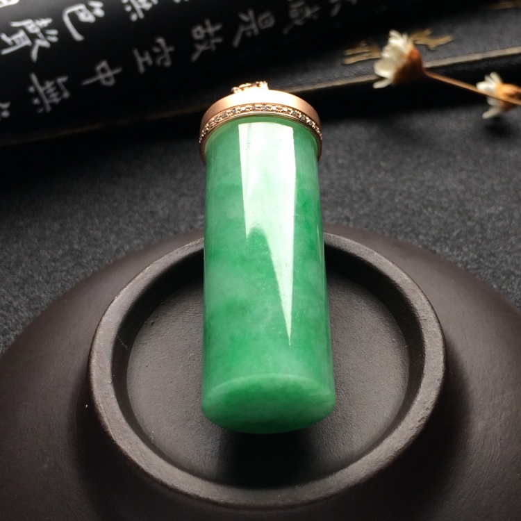 （超值推荐）糯冰种略飘翠镶玫瑰金钻石平安柱胸坠