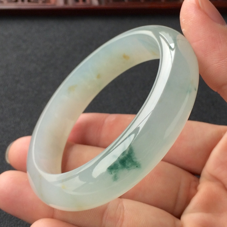 (超值推荐)冰种飘花手镯(57mm)