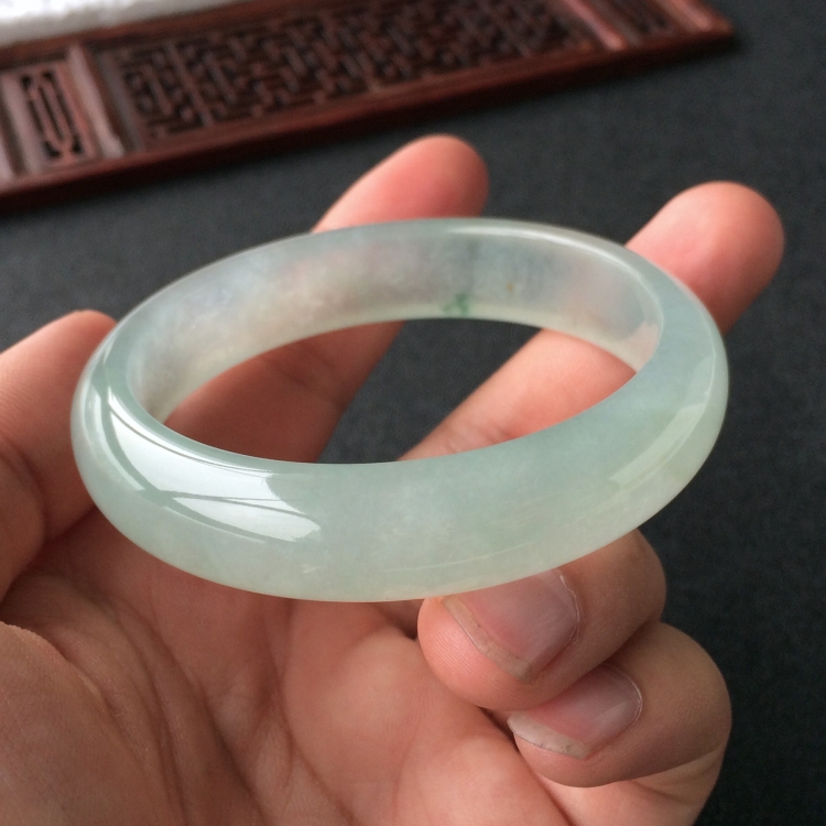 (超值推荐)冰种飘花手镯(55mm)