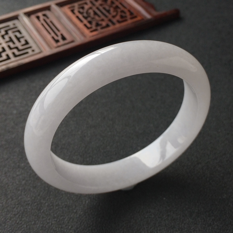 (超值推荐)糯冰种晴水手镯(58.3mm)