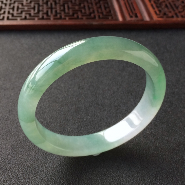 (超值推荐)冰种晴水飘花手镯(57mm)