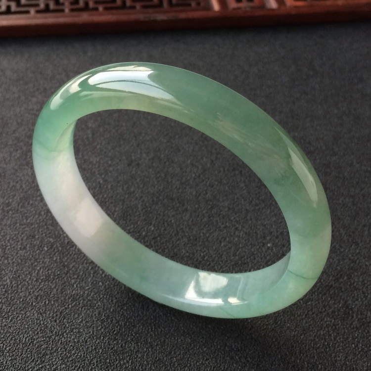 (超值推荐)冰种晴水飘花手镯(57mm)