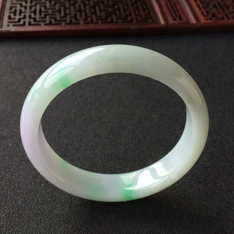(超值推荐)糯冰种飘翠手镯(60.3mm)
