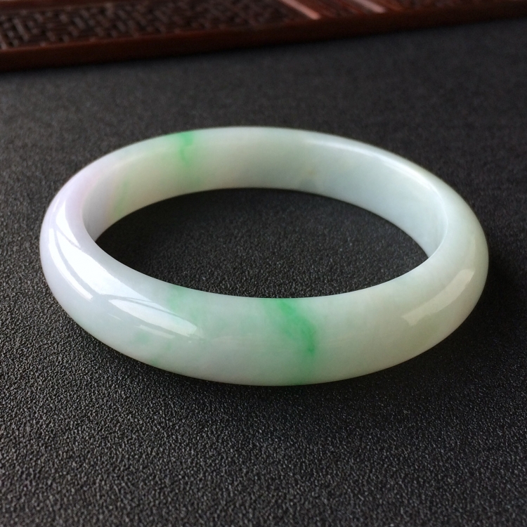 (超值推荐)糯冰种飘翠手镯(60.3mm)
