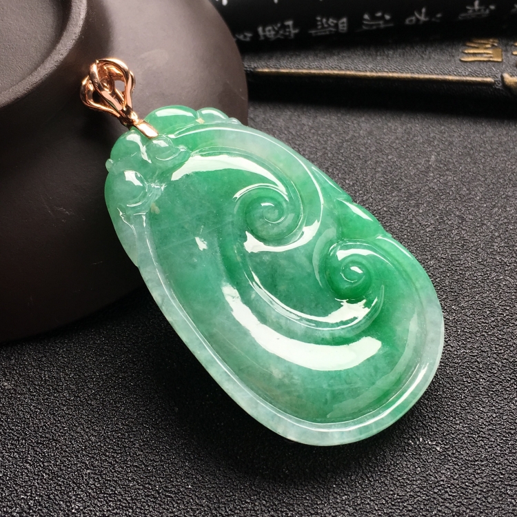 （超值推荐）糯冰种飘翠如意挂件（金扣）
