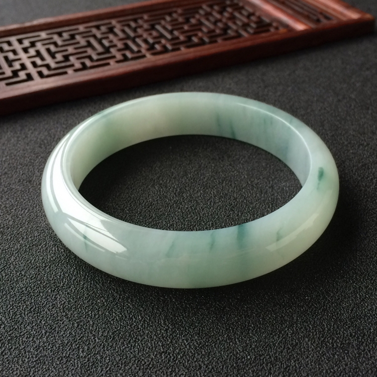 (超值推荐)糯冰种飘花手镯(57.2mm)