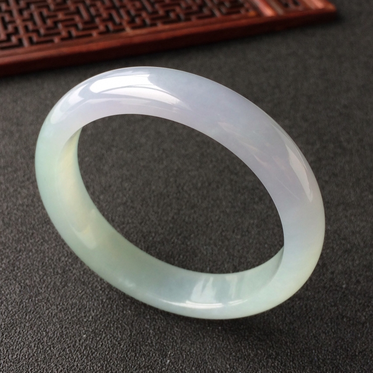 (超值推荐)糯冰种晴水紫罗兰手镯(53.2mm)