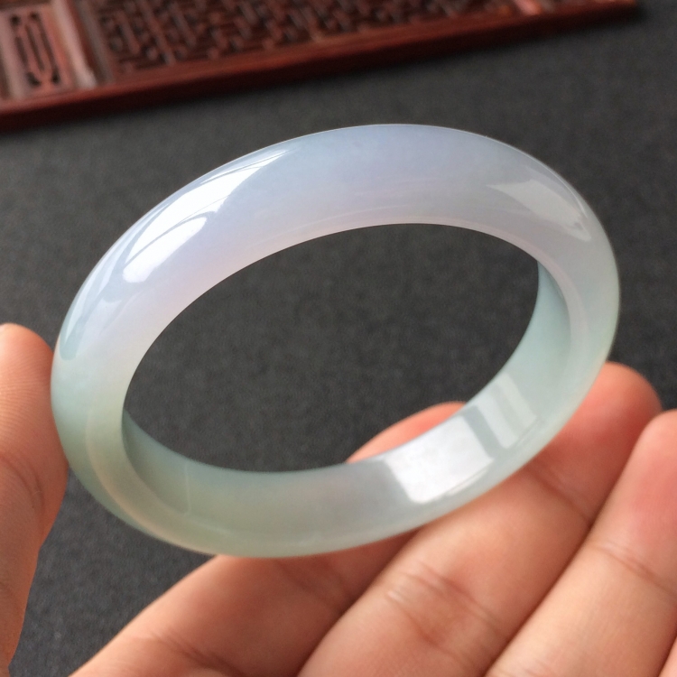 (超值推荐)糯冰种晴水紫罗兰手镯(53.2mm)