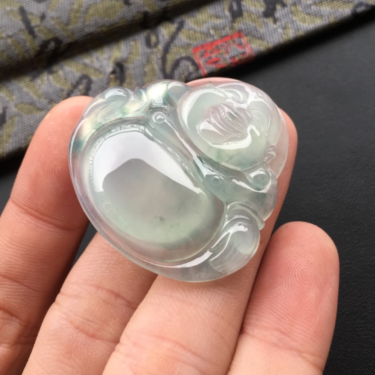 (超值推荐)冰种飘花玉佛挂件