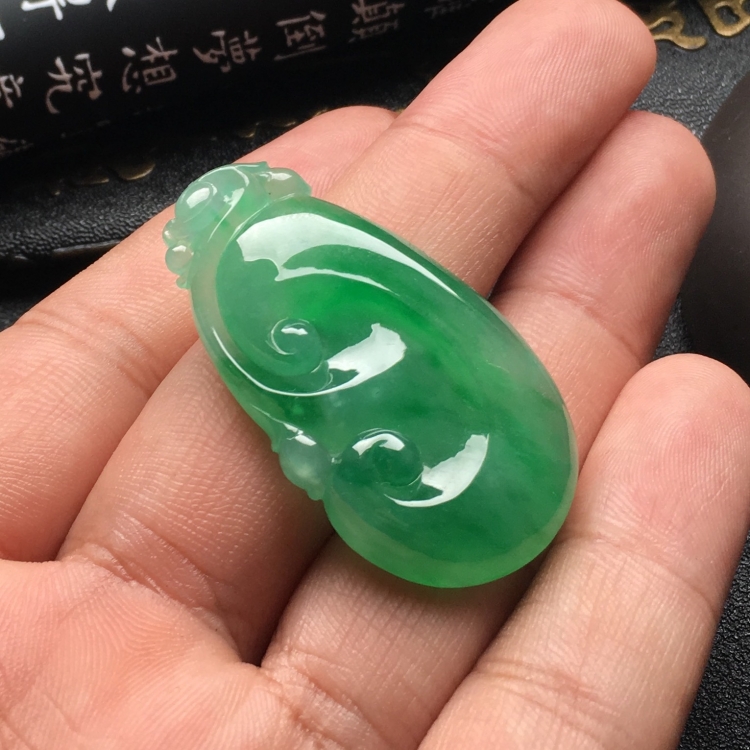 （超值推荐）冰种飘翠如意挂件