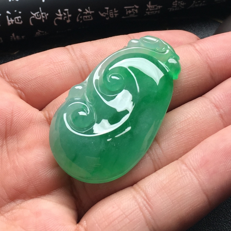 （超值推荐）冰种飘翠如意挂件