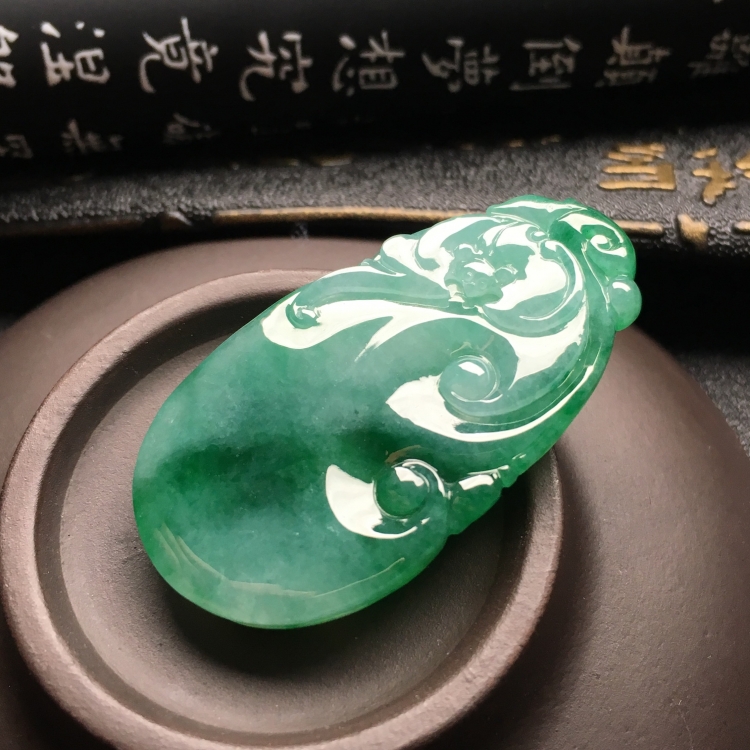 （超值推荐）糯冰种飘翠如意挂件