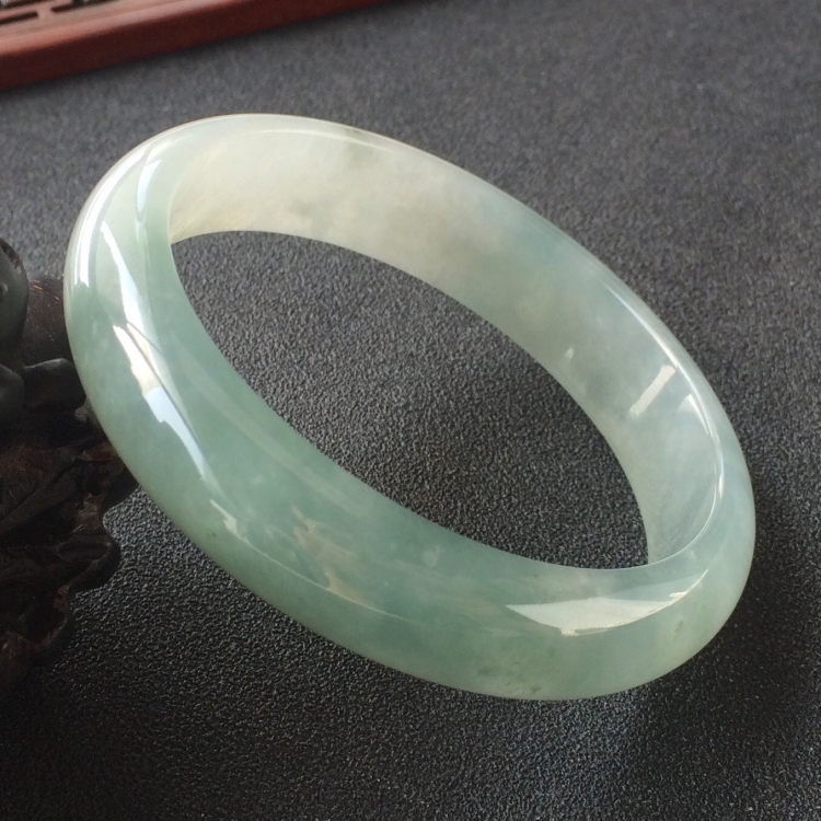 (超值推荐)糯冰种晴水手镯(57.1mm)