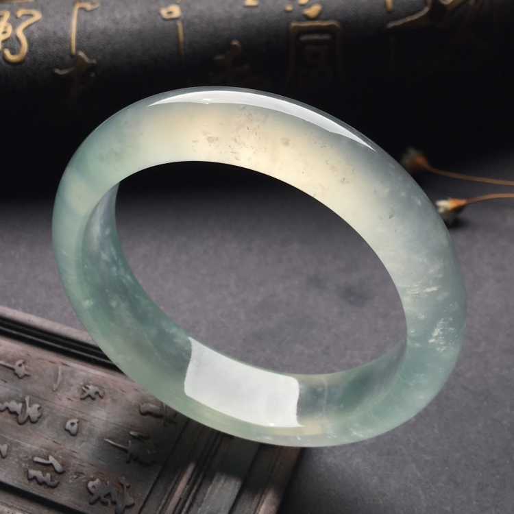 （超值推荐）冰种晴水手镯（56.1mm）