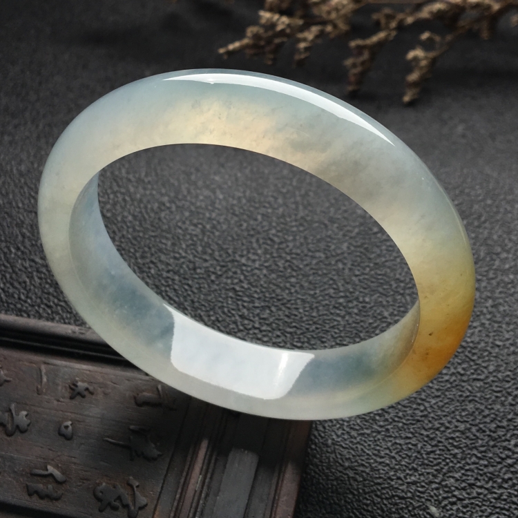 （超值推荐）冰种飘黄翡手镯（56.1mm）