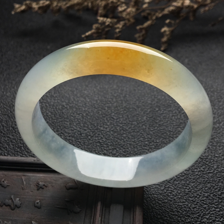 （超值推荐）冰种飘黄翡手镯（56.1mm）