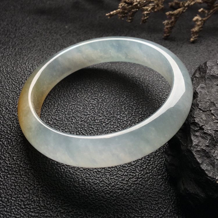 （超值推荐）冰种飘黄翡手镯（56.1mm）