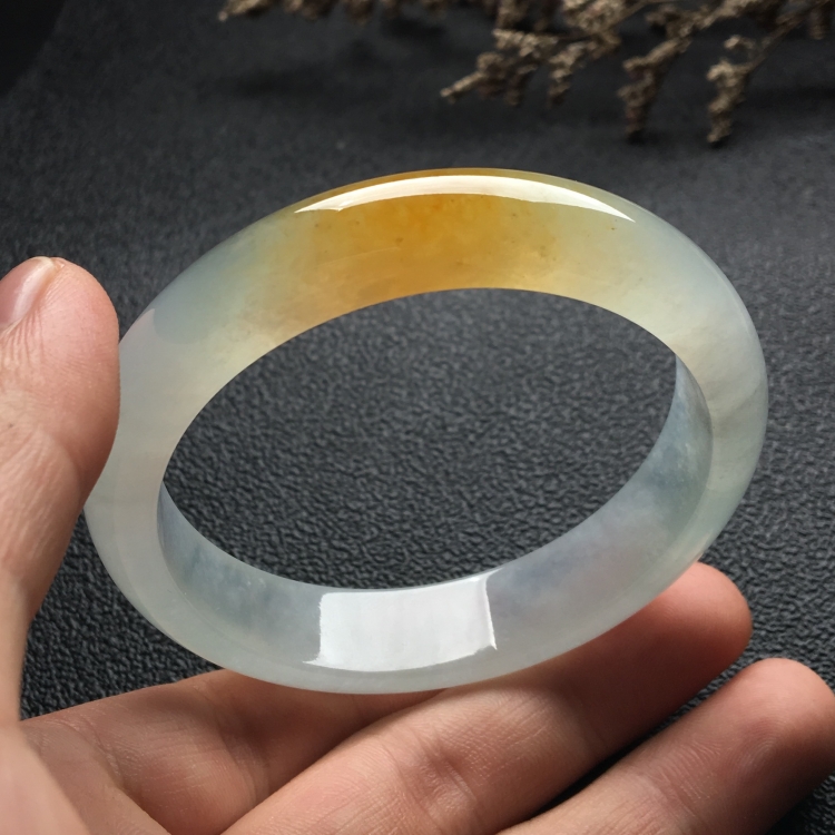 （超值推荐）冰种飘黄翡手镯（56.1mm）