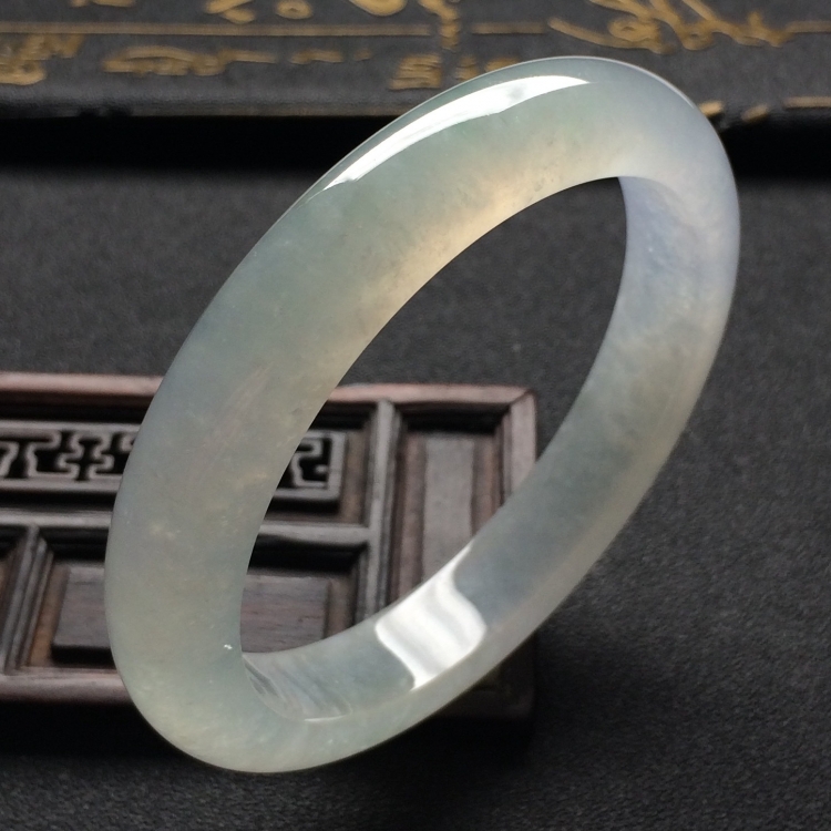 （超值推荐）冰种淡晴水手镯（56.2mm）